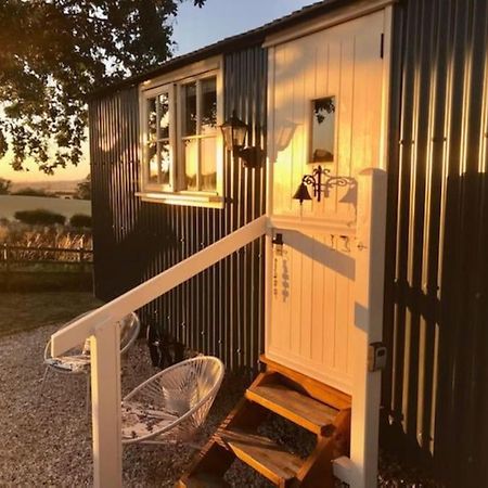 The Humble Hut Apartment Wooler Luaran gambar