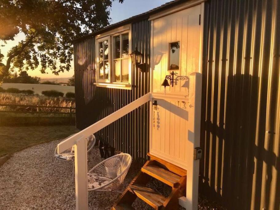 The Humble Hut Apartment Wooler Luaran gambar