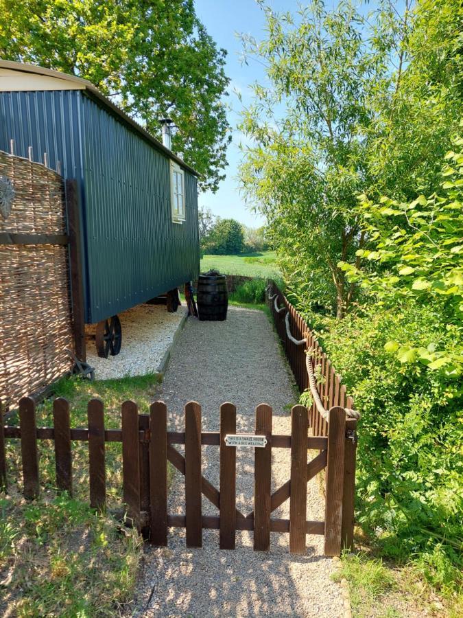 The Humble Hut Apartment Wooler Luaran gambar