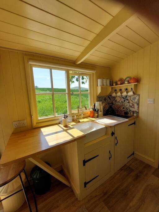 The Humble Hut Apartment Wooler Luaran gambar
